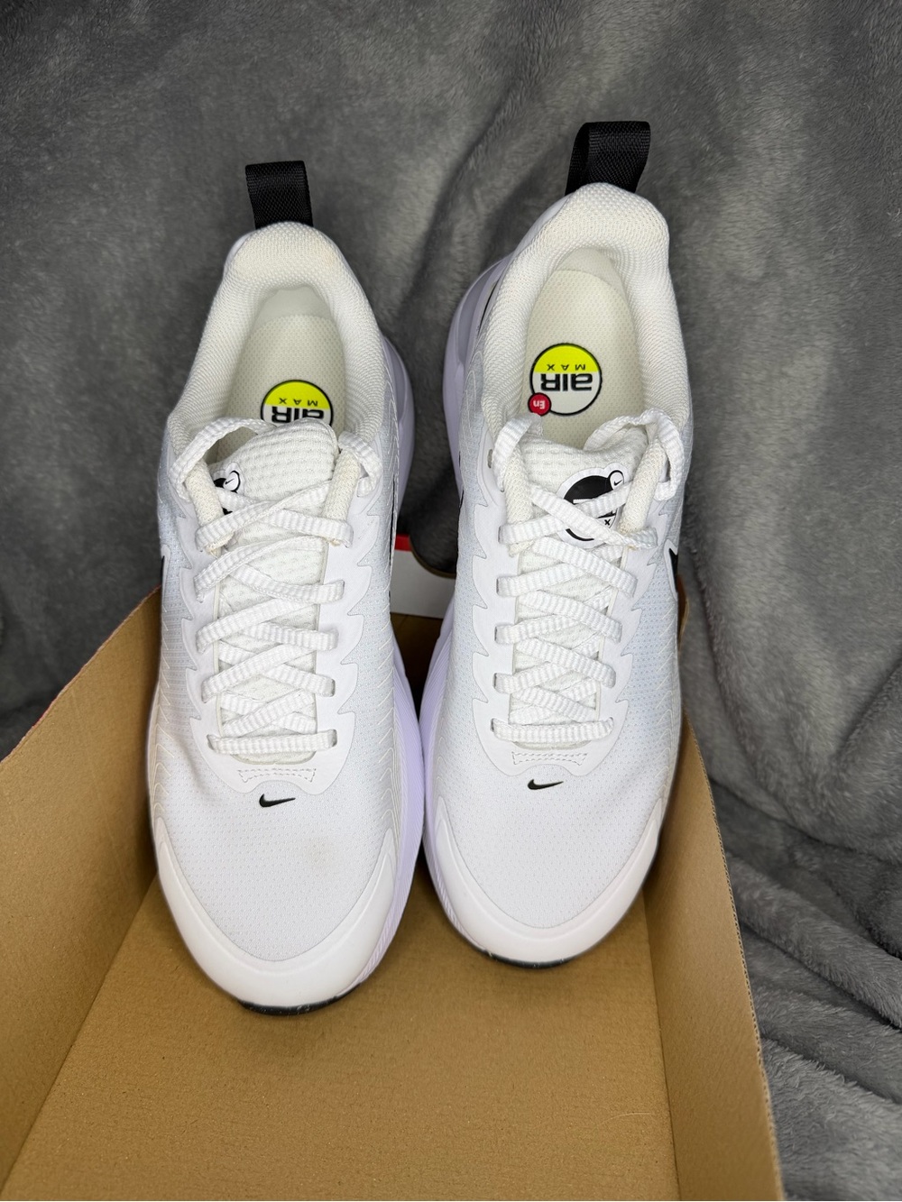 Nike Women’s Air Max Lightweight Running Shoe - White/Black - Picture 2 of 6